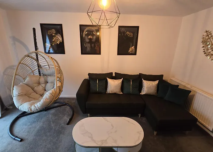 Cosy Home City Centre With Free Parking